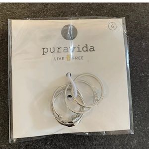 NWT. Pura Vida July 2021 Jewelry Club Set size 6.